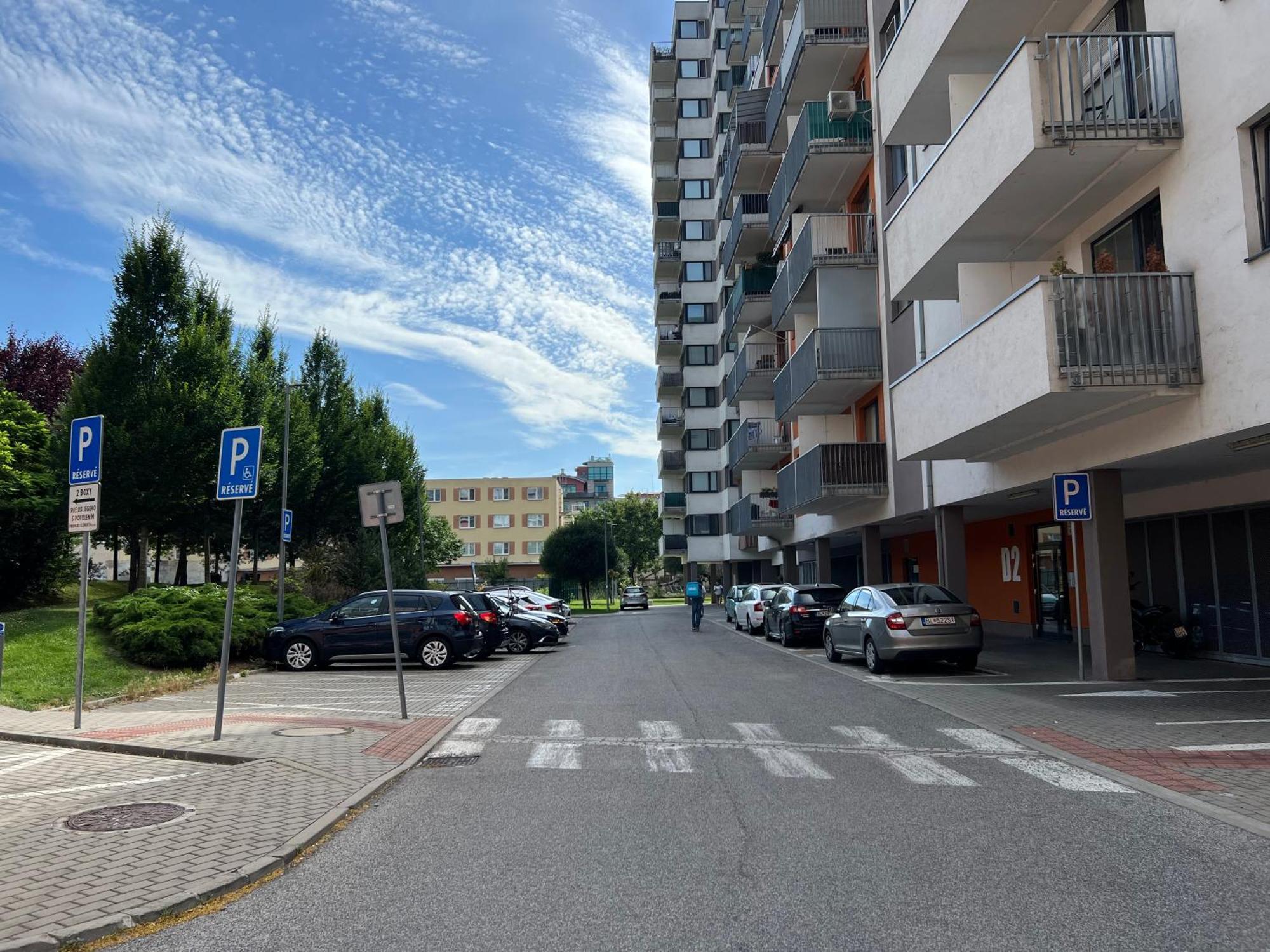 Apartment Jegeho Bratislava - Tipos Arena Exterior photo