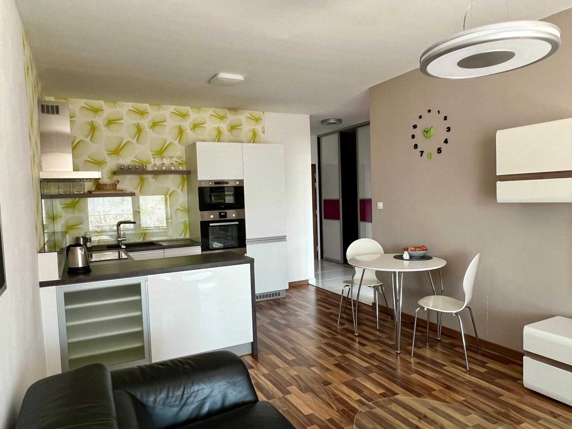 Apartment Jegeho Bratislava - Tipos Arena Exterior photo